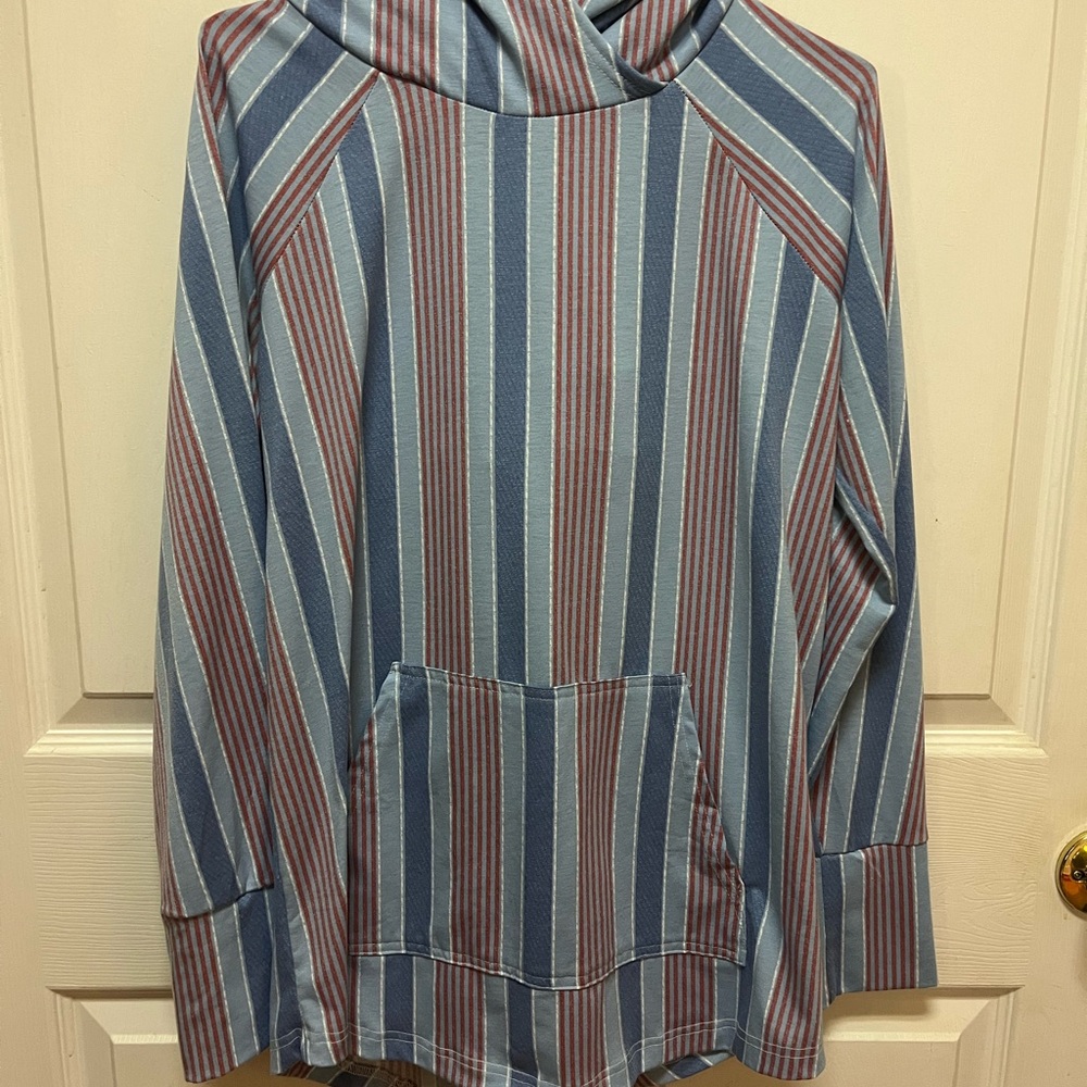 LulaRoe “Amber” Hoodie, Size M